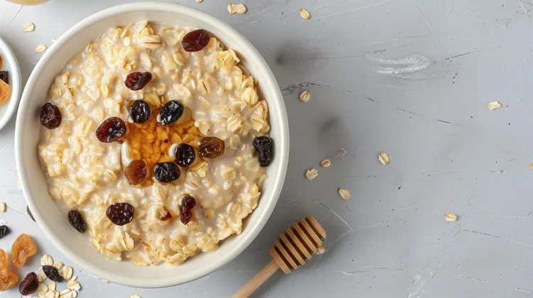 Cinnamon raisin protein oatmeal power bowl