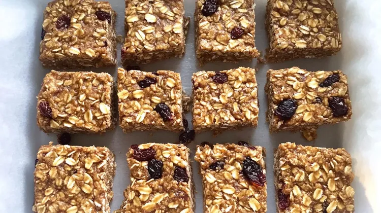 Honey and nut cluster muesli