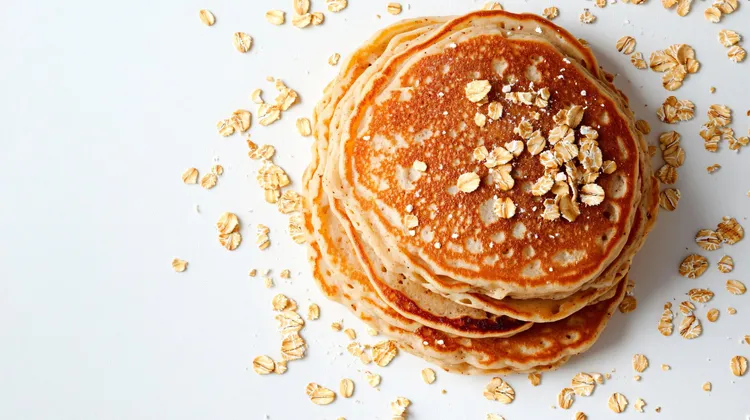 Cinnamon oat pancakes with coconut flour