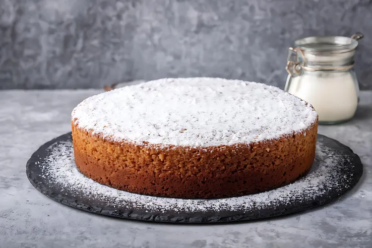 Orange and pistachio cake