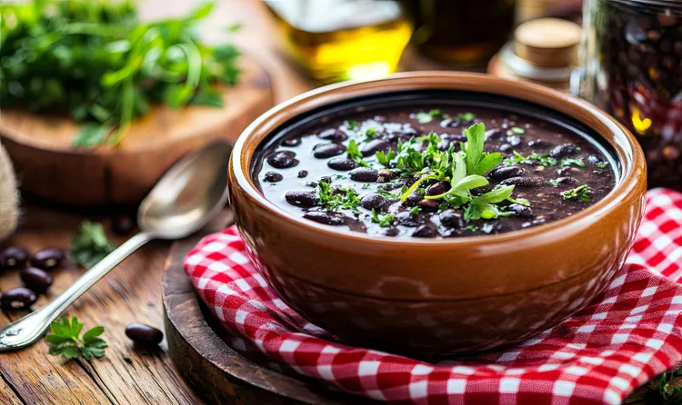 Black bean soup with lime