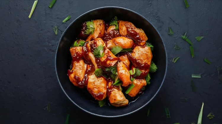Velvet chicken with coriander