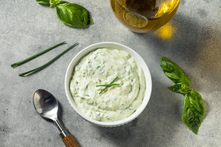 Creamy basil dip