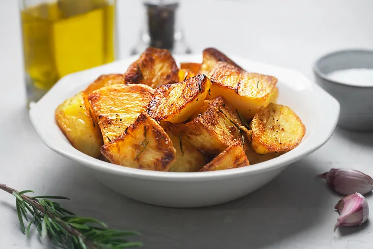 Roasted potatoes with olive oil and salt