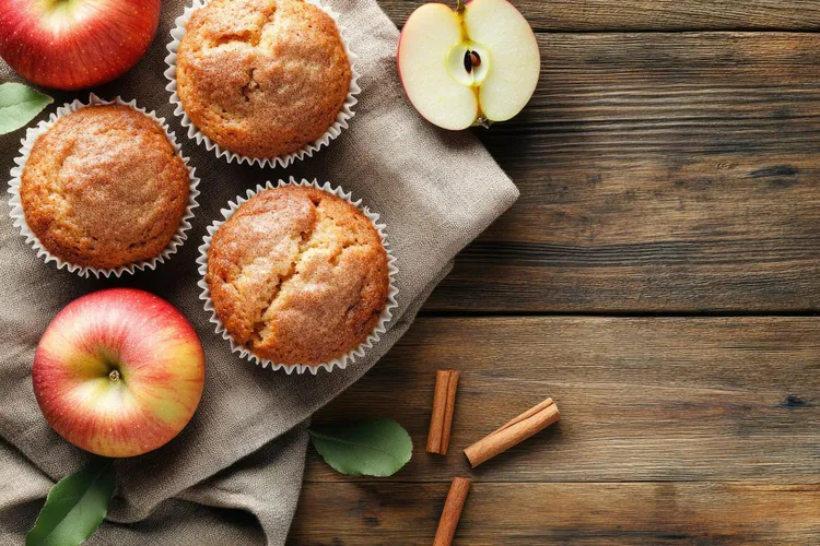 Low fat apple and cinnamon muffins
