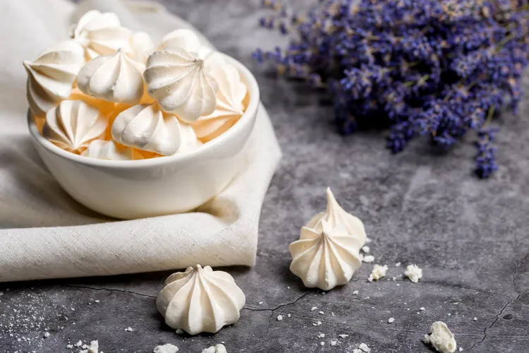 Salted meringues