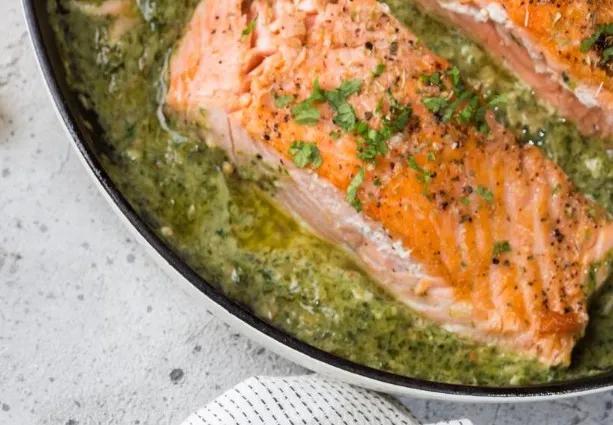 Salmon with basil mayo