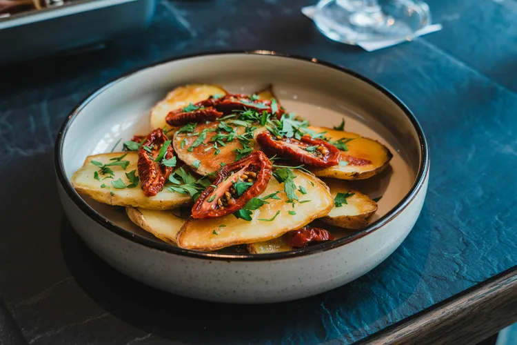 Crispy pan-fried potatoes