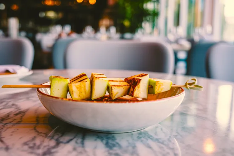 Grilled apple and cinnamon skewers