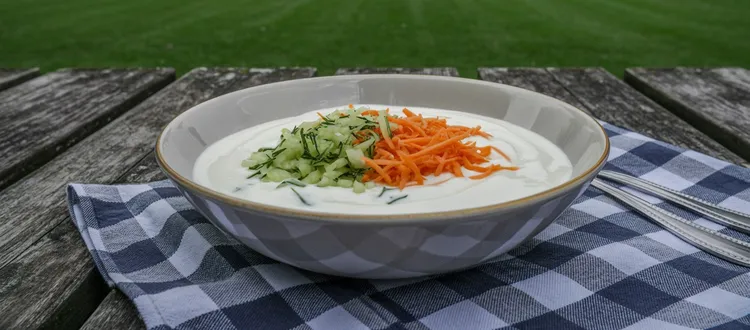 Yogurt with carrots & cucumber