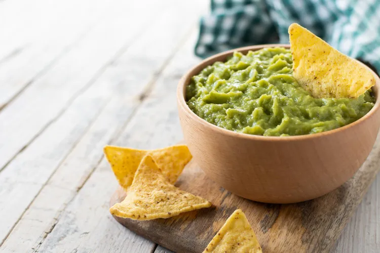 Ricotta and asparagus pesto dip