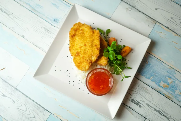 Air fryer chicken schnitzel