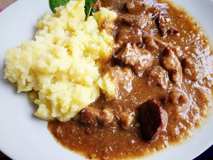 Beef with mashed potato