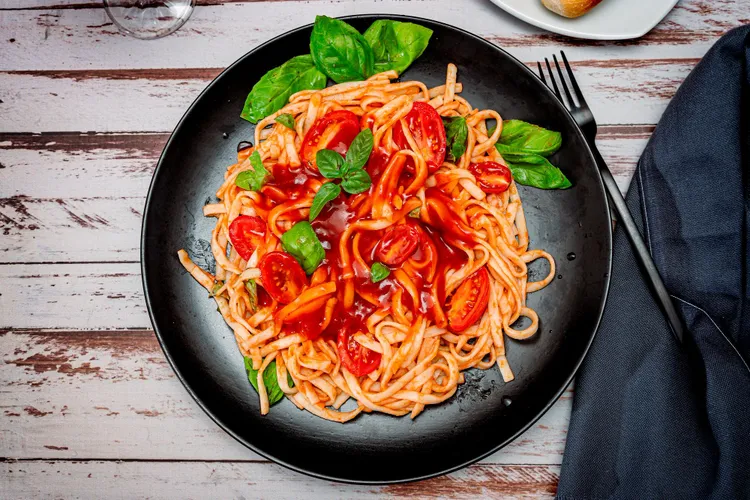 Cherry tomato and basil spaghetti