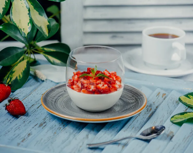 Lemon syllabub