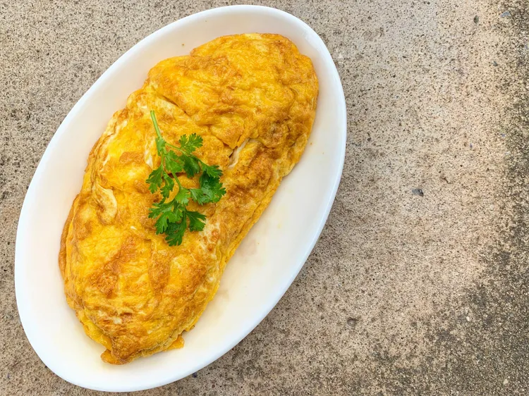 Bacon and avocado omelet