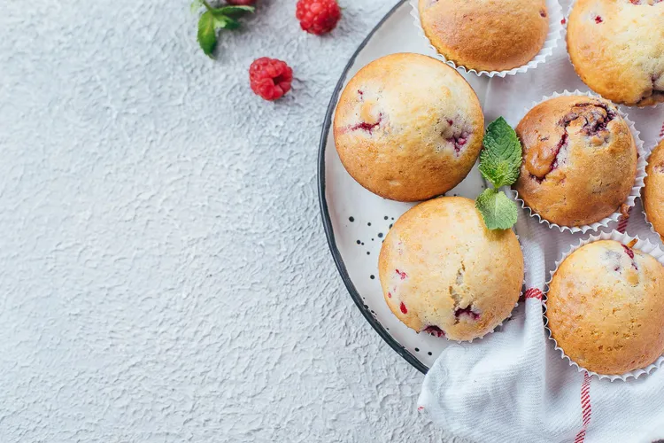 Raspberry cream cheese muffins