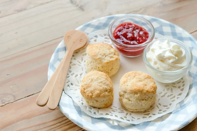 Baby scones