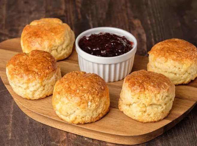 Scones with date spread