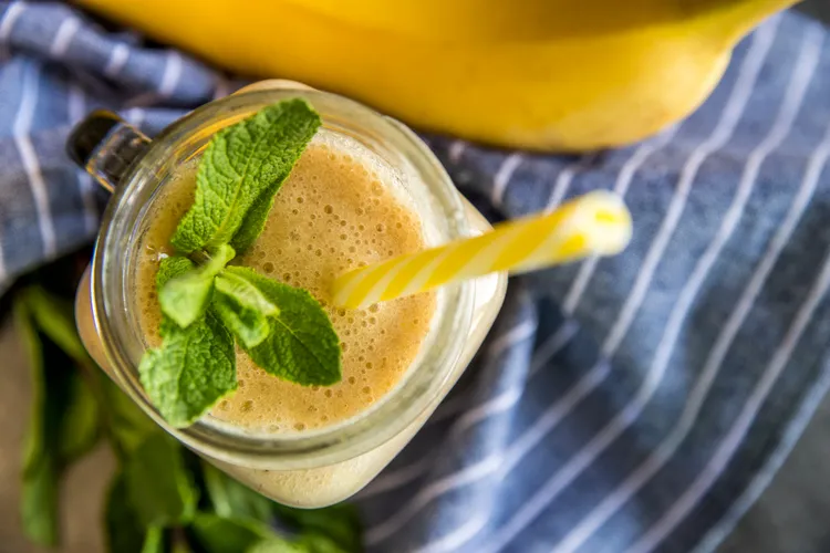 Banana peanut smoothie
