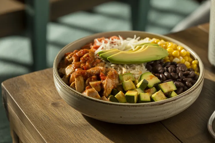 Bbq chicken burrito bowls