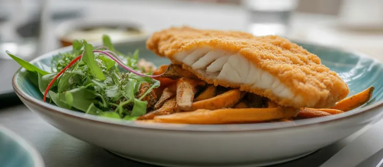Crumbed fish with sweet potato chips