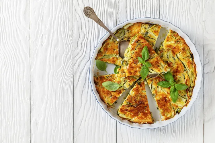 Frittata with zucchini, peas, mint and ricotta