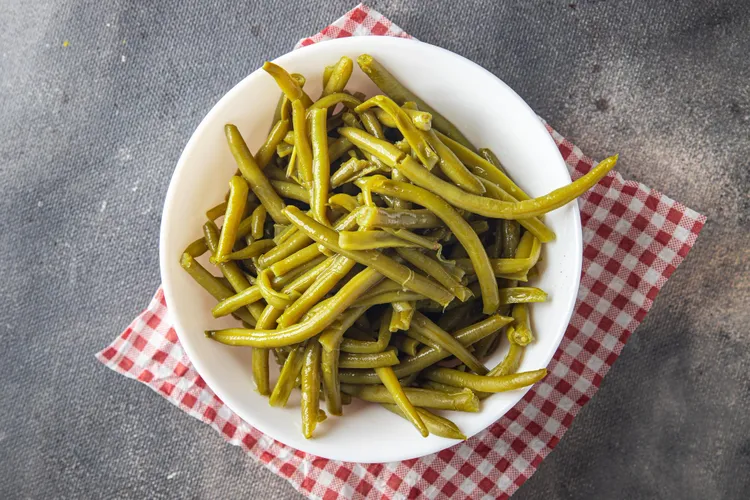 Garlic-roasted green beans