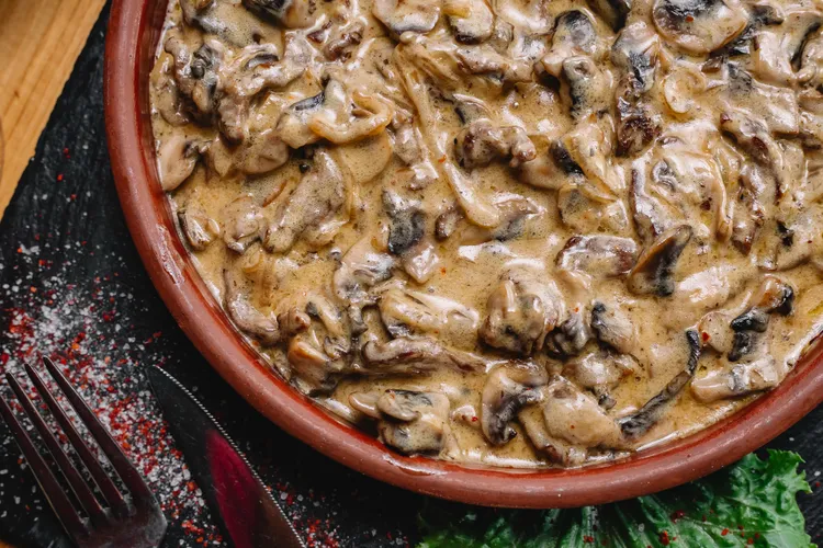 Lemon cream chicken with mushrooms