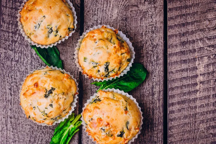 Zucchini, tomato and spinach muffins
